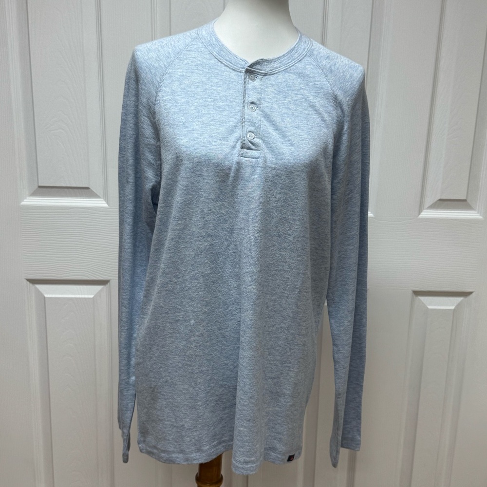 Faherty Long Sleeve Cloud‎ Henley Light Blue Heather - Size M - NEW.